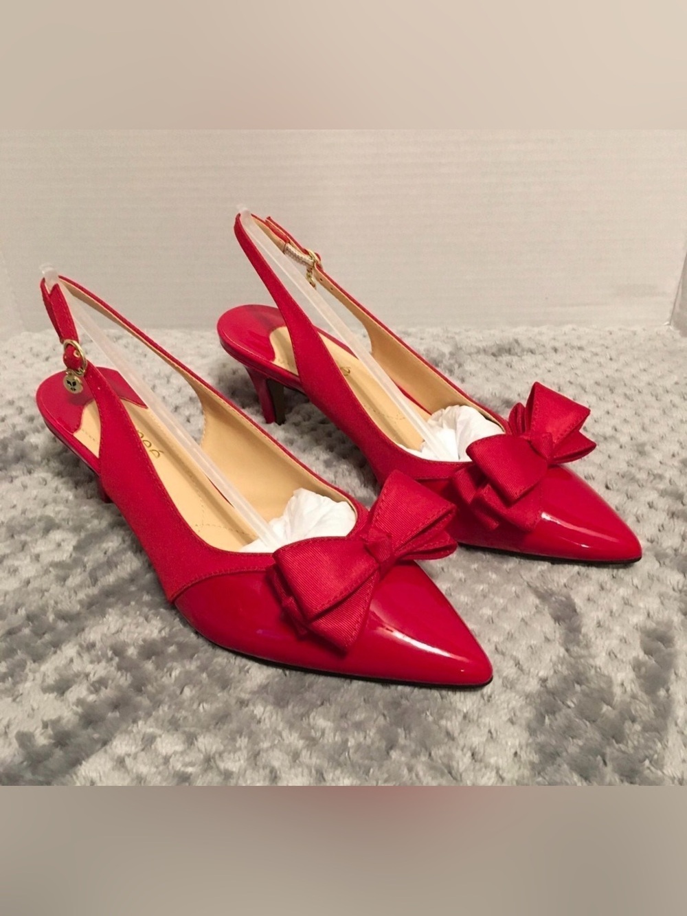 J. Renee Red kitten heels pumps with bow on toes  ♥️♥️♥️ 👠 NEW IN BOX!!! - Picture 9 of 9